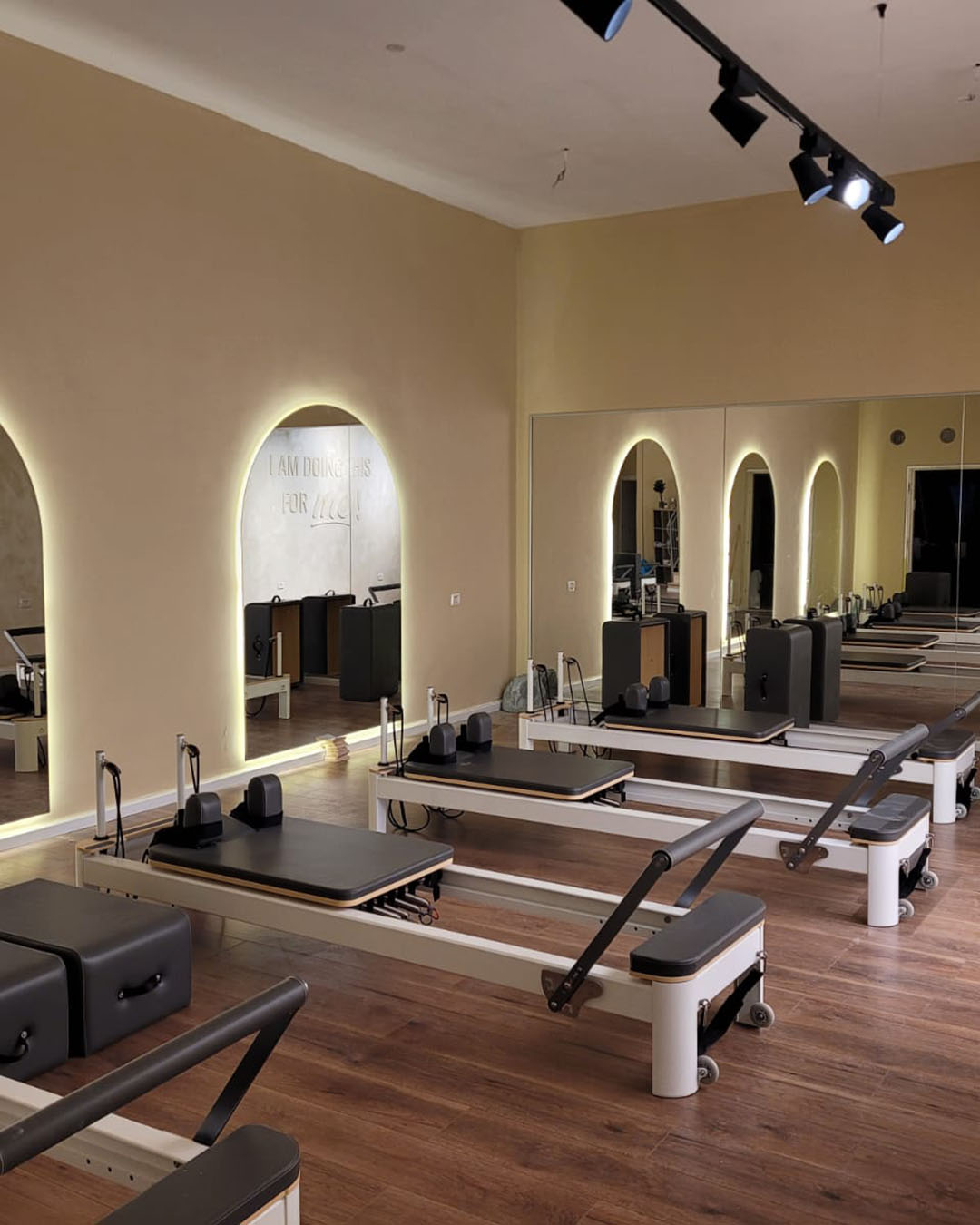 project-02-pilates-mirrors-04-1080x1350